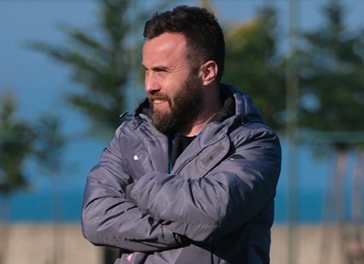 Şampiyon hoca bıraktı