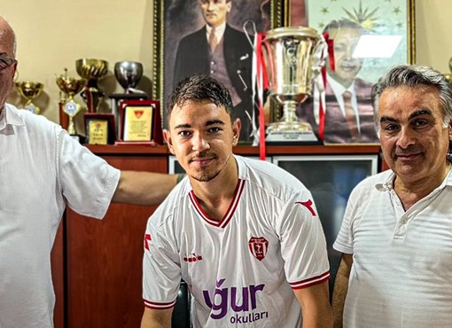 Dışarıdan ilk imzayı Faruk Selman attı