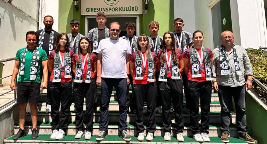 Şampiyonlardan Giresunspor
