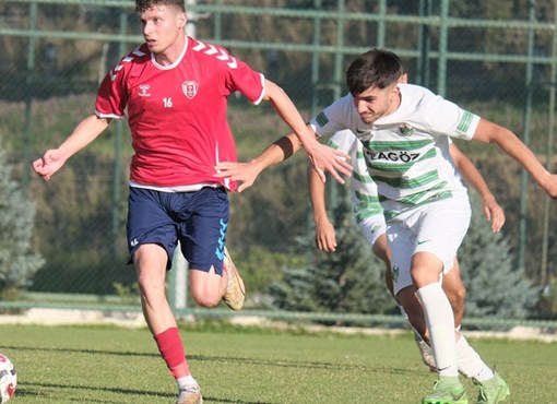 1926 Bulancakspor işi sıkı tutuyor