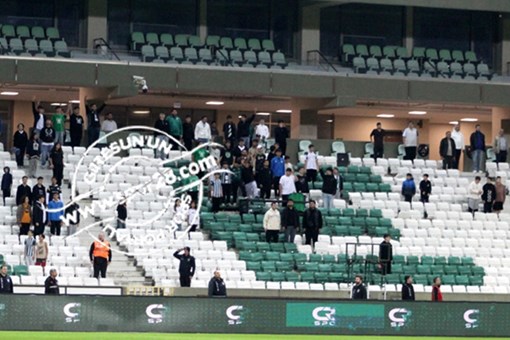 Tribünler bomboş