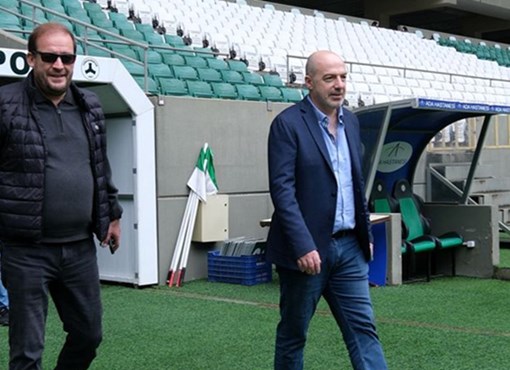 Tam altı buçuk sene sonra  takım çalıştıracak
