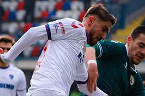 İki sıra birden yükseldi