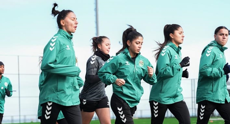 Kızlar oynamadan kazanacak