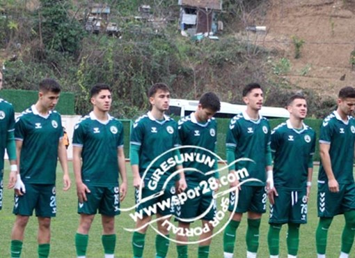 Tahta kapalı, şehir sessiz