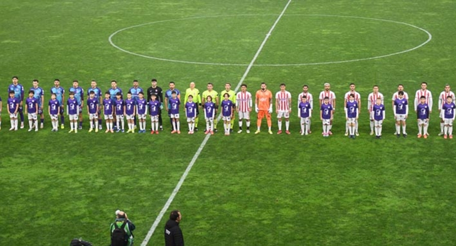 İlk maçta teşekkür ettiler, rövanşta küfür