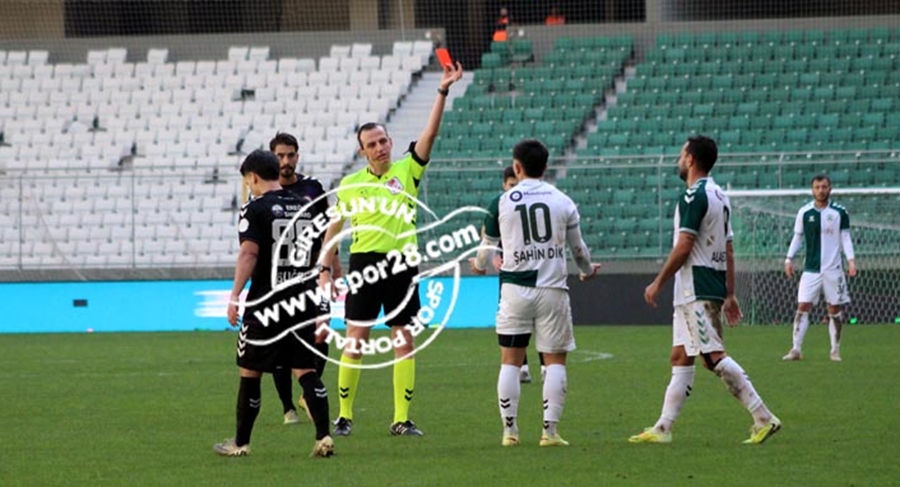 Hakemin Kör Gözü, Duyan Kulağı