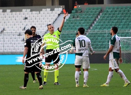 Hakemin Kör Gözü, Duyan Kulağı