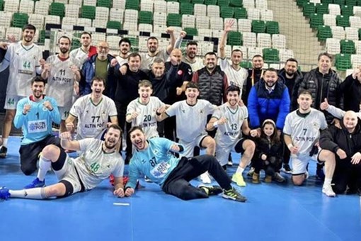 İlk sezonda Play-off bileti