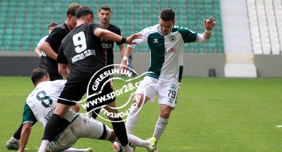 Sessiz sessiz ağlar gibiyiz