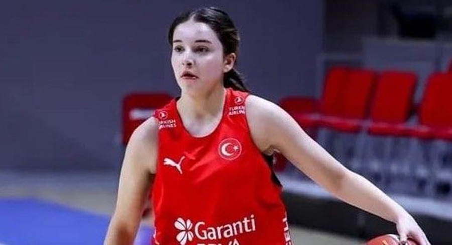Elif yeniden milli takımda